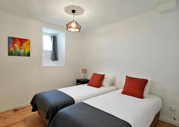 Carnide 1913 D - 1Br Apt